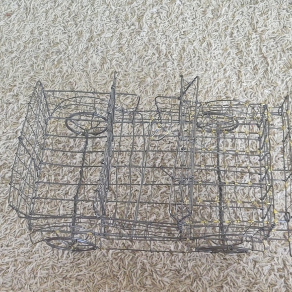 Rustic Wire Car Decor - Picture 2 of 4